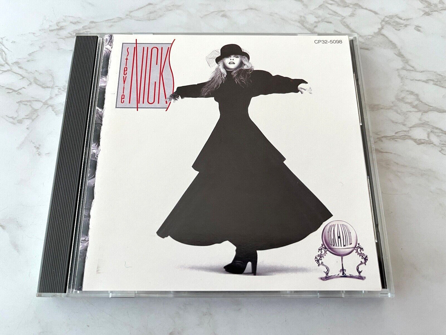 Stevie Nicks – Rock A Little [BLACK FACE]