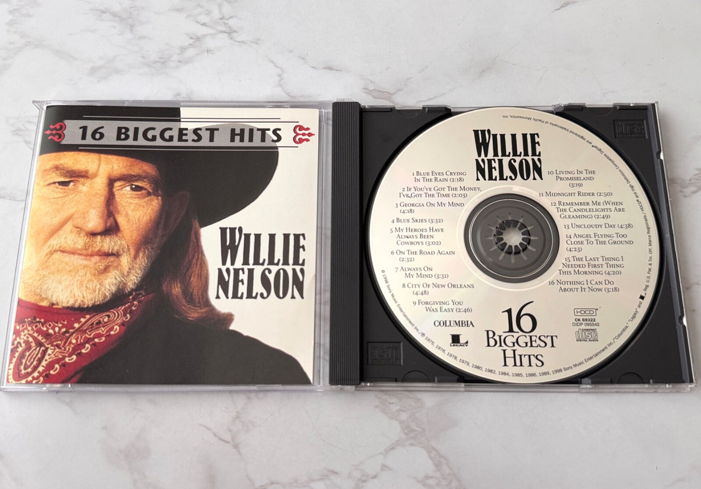 Willie Nelson – 16 Biggest Hits (1998) [ORIGINAL USA PRESS]
