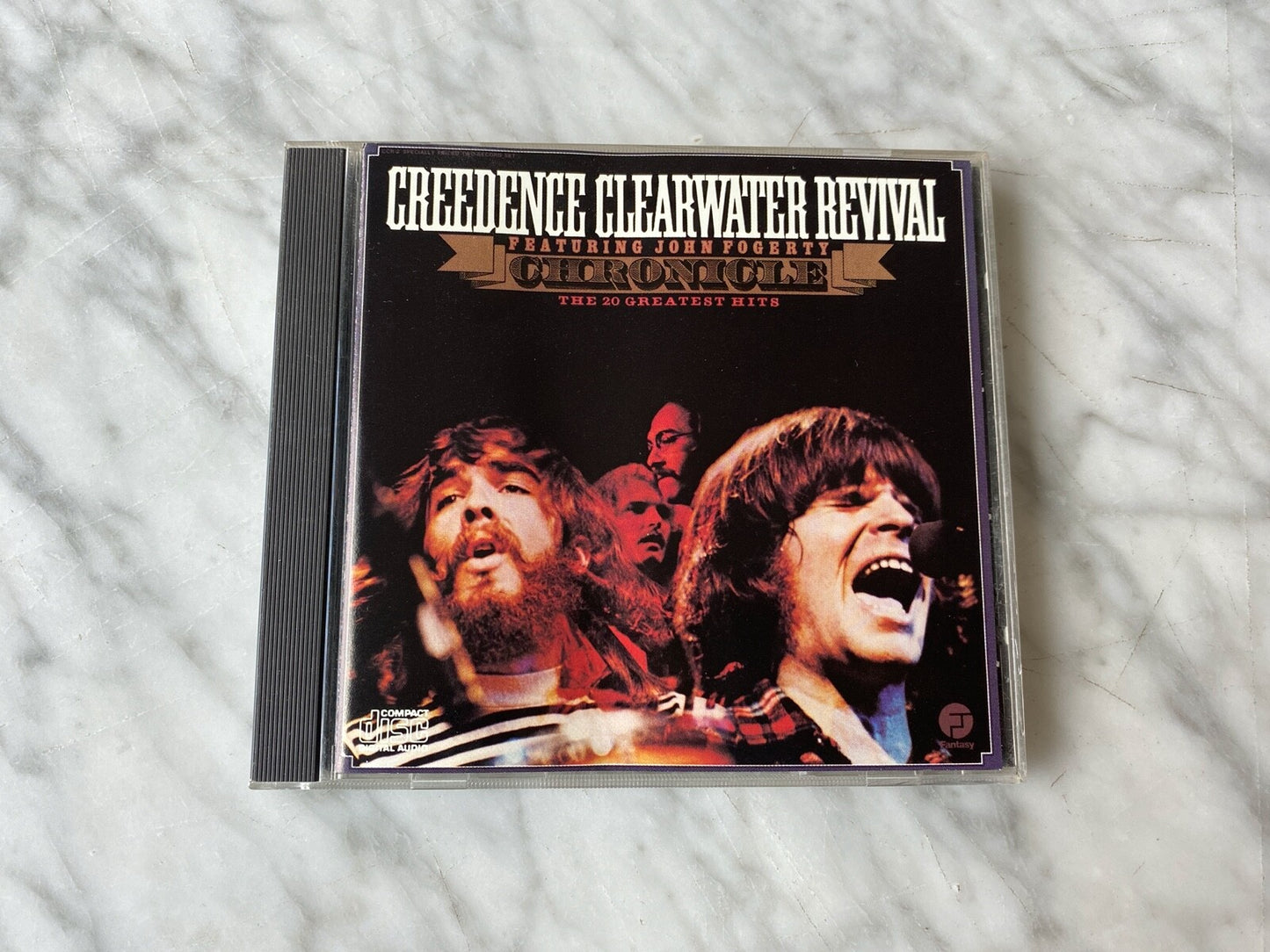 Creedence Clearwater Revival – Chronicle [DADC PRESS]