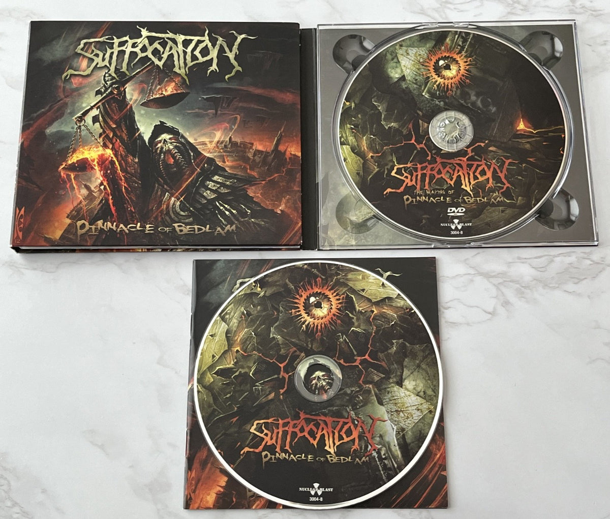 Suffocation – Pinnacle Of Bedlam (Deluxe Edition, Digipak, CD/DVD) (2013)