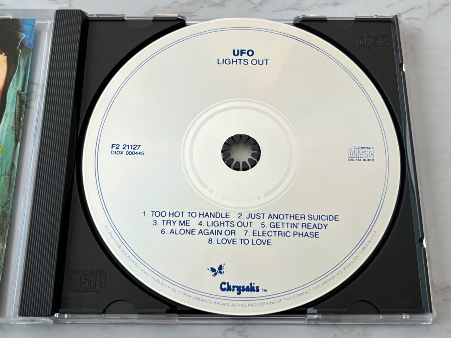 UFO – Lights Out