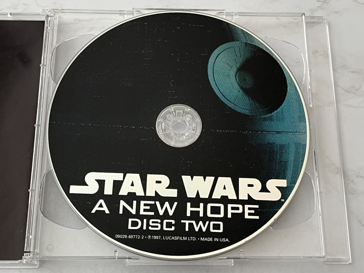 John Williams – Star Wars A New Hope Soundtrack (1997)