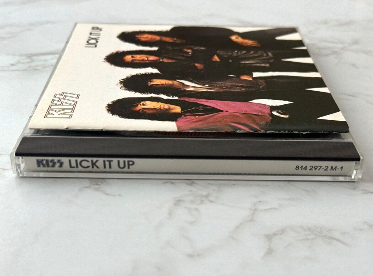 Kiss – Lick It Up [W GERMANY TARGET ERA]