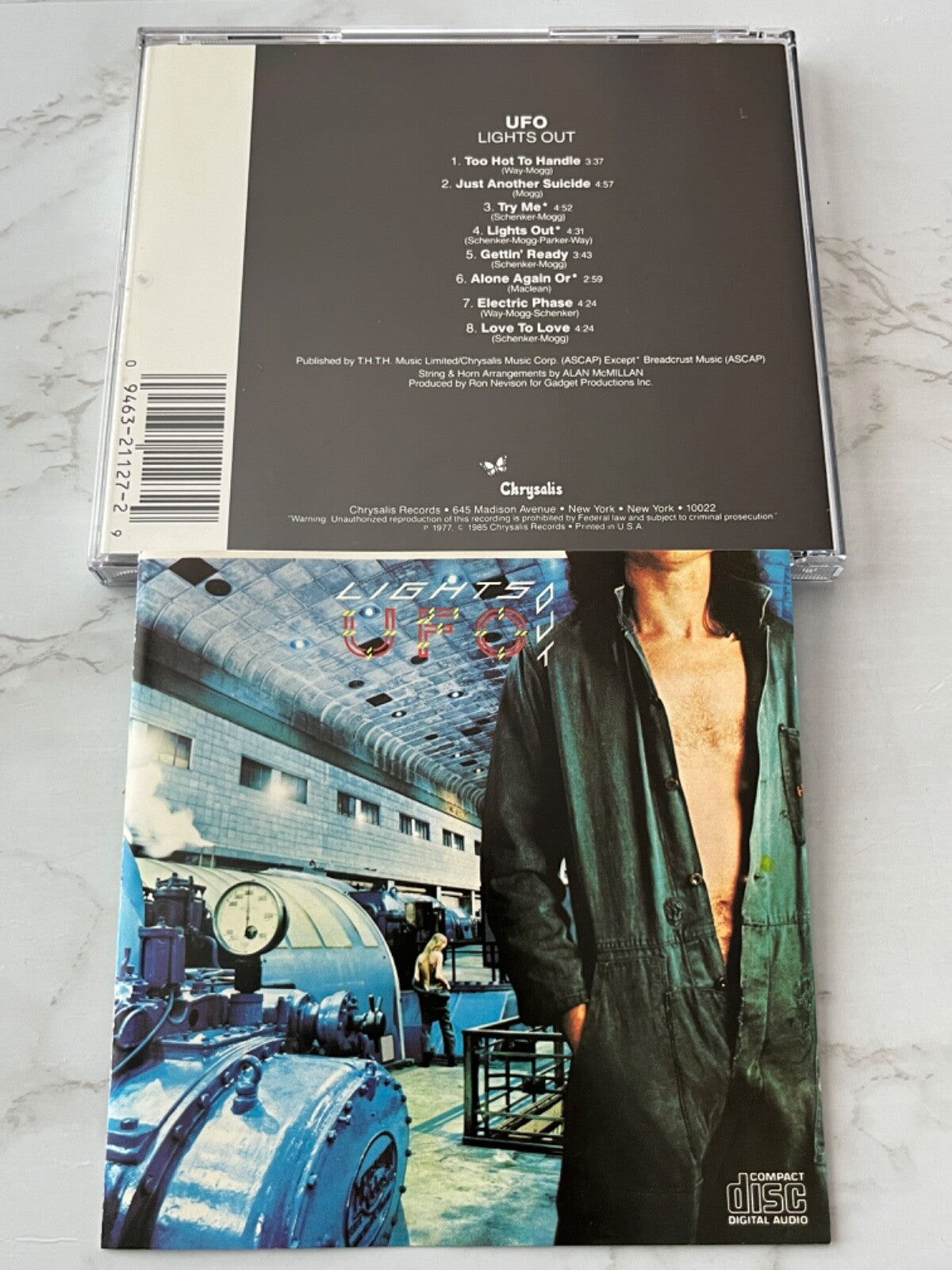 UFO – Lights Out
