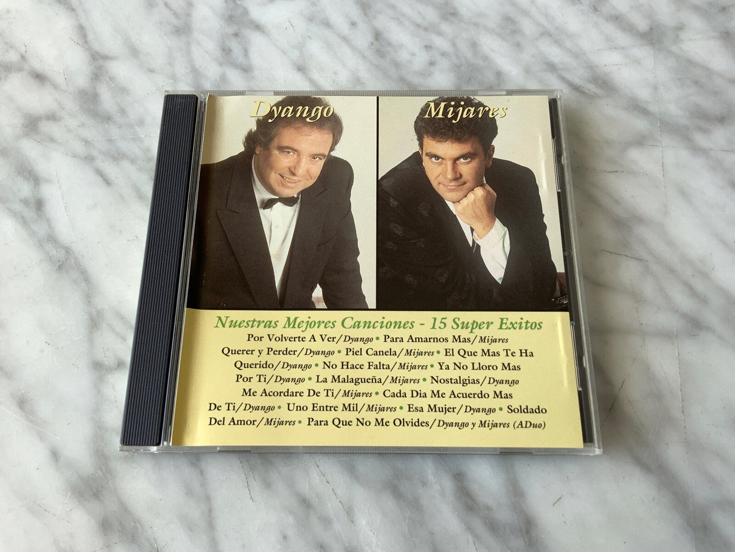 Mijares, Dyango – Y Mijares Nuestras Mejores Canciones (1993)