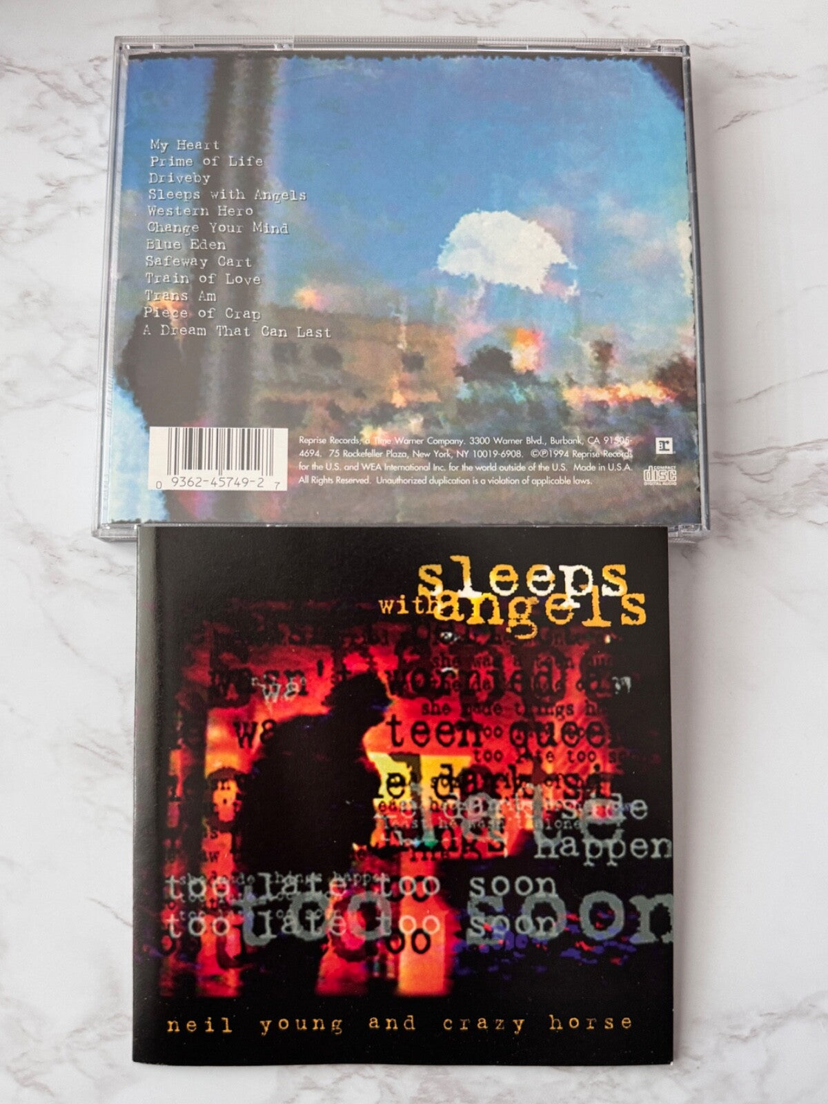 Neil Young, Crazy Horse – & Crazy Horse Sleeps With Angels (1994) [ORIGINAL USA PRESS]