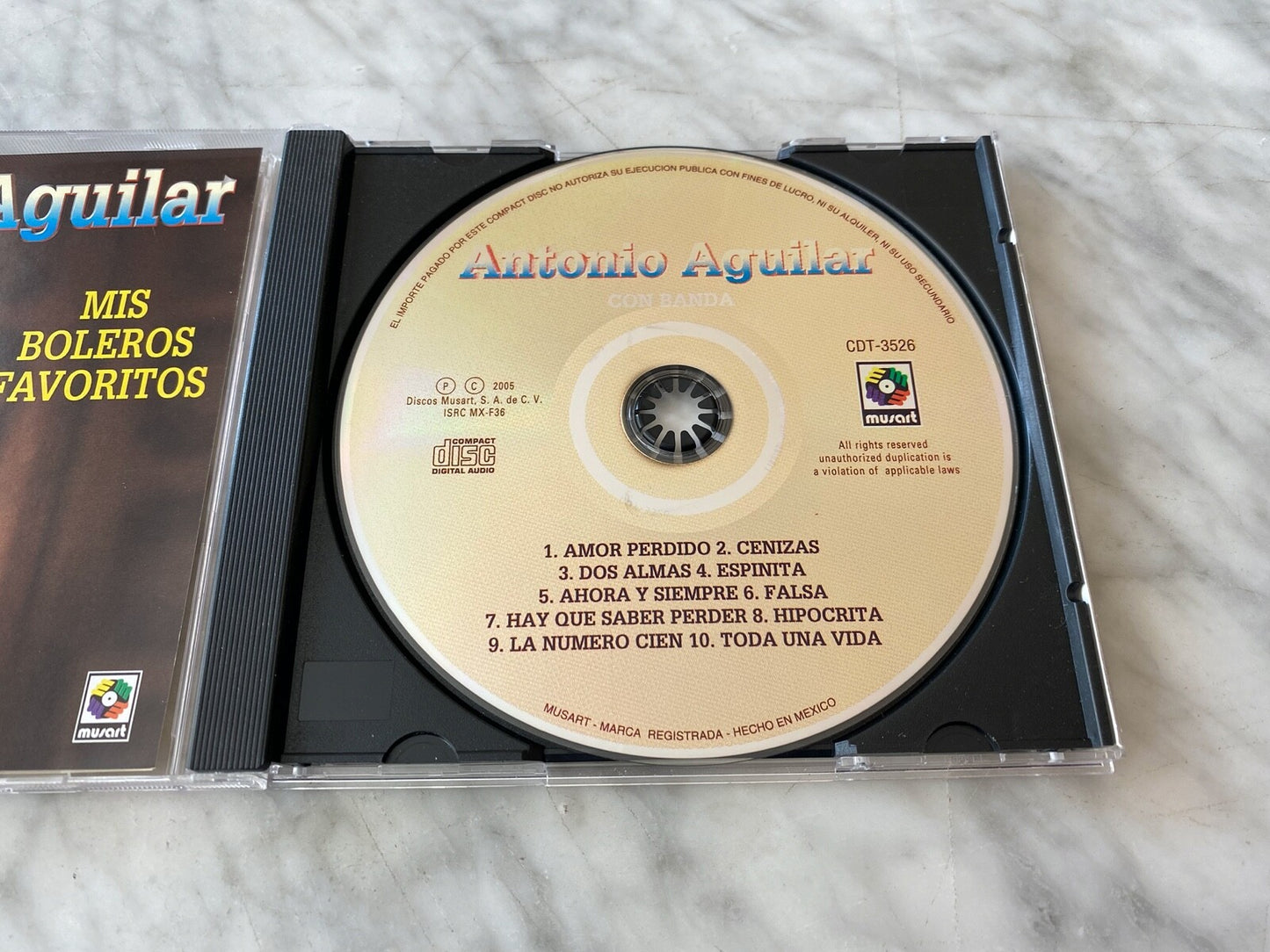 Antonio Aguilar – Mis Boleros Favoritos (2005)