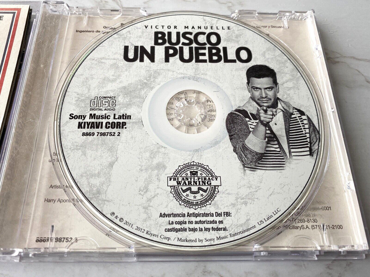 Victor Manuel – Busco Un Pueblo (2012) [ORIGINAL USA PRESS]