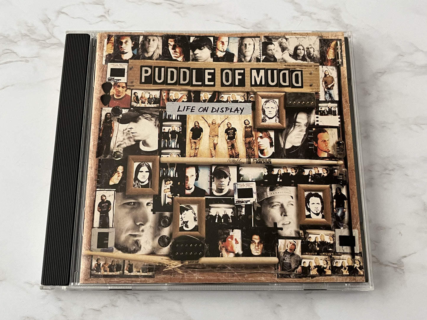 Puddle Of Mudd – Life On Display (2003) [ORIGINAL USA PRESS]