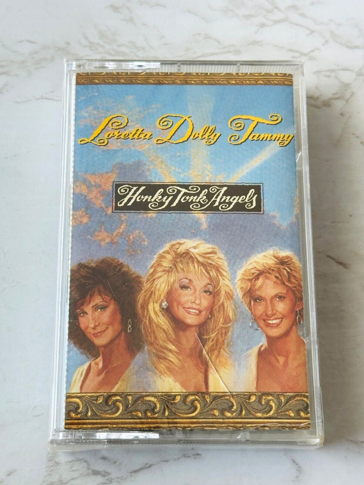 Dolly Parton, Loretta Lynn & Tammy Wynette – Loretta Lynn Honky Tonk Angels (1993)