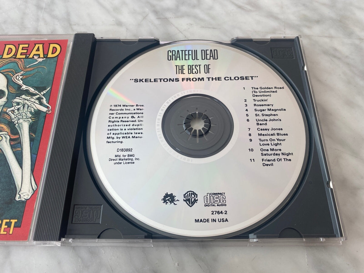 Grateful Dead – Skeletons From The Closet