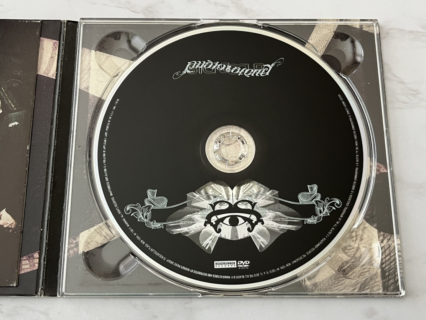 Stone Sour – Audio Secrecy (Deluxe Edition, Digipak, CD/DVD) (2010)