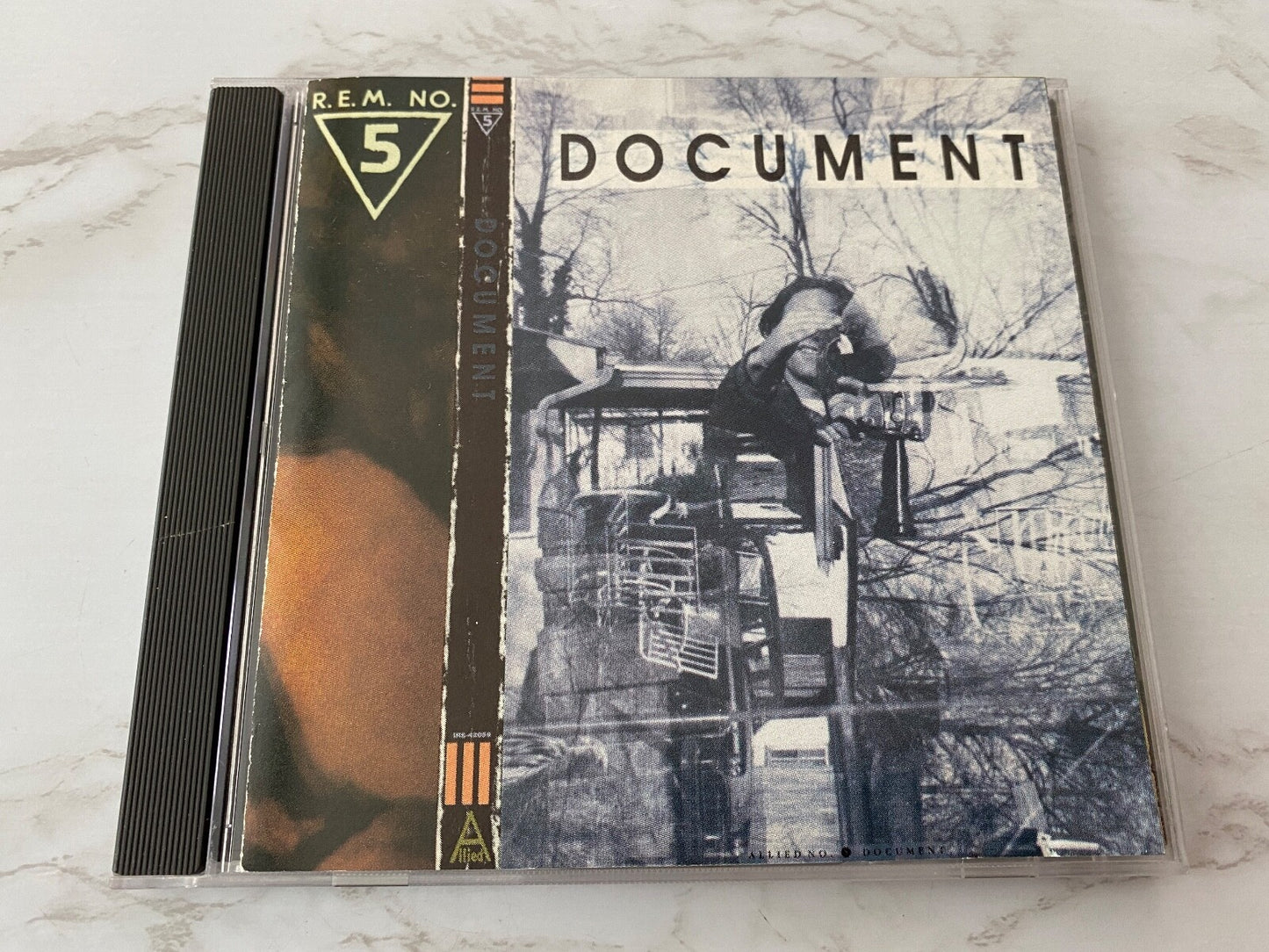 R.E.M. – Document (1987) [JAPAN TARGET ERA]