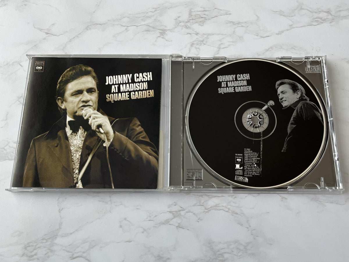 Johnny Cash – At Madison Square Garden (2002) [ORIGINAL USA PRESS]