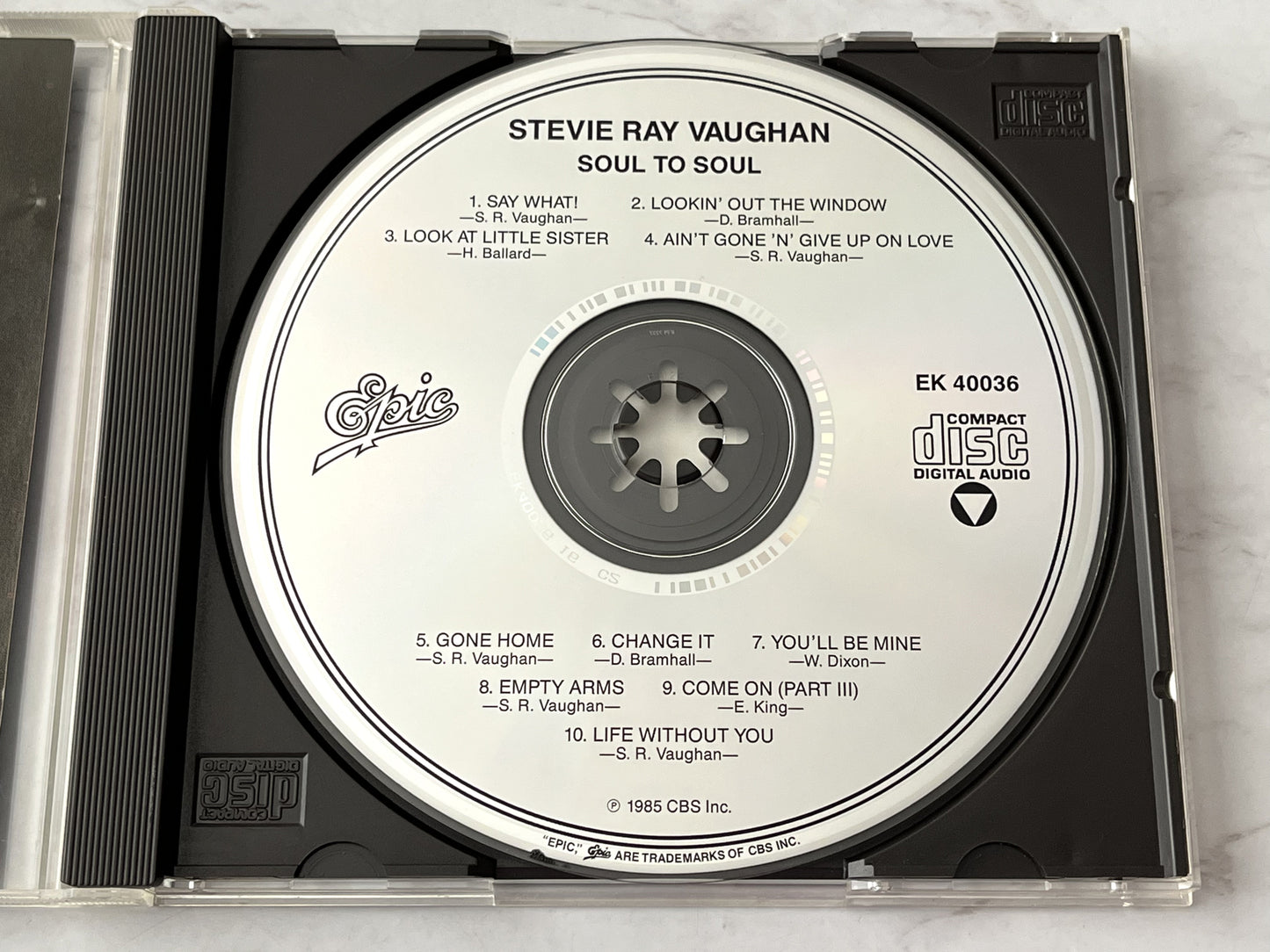 Stevie Ray Vaughan – Soul To Soul