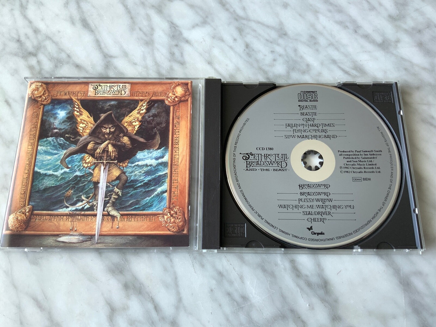 Jethro Tull – The Broadsword And The Beast (1989) [UK PRESS]