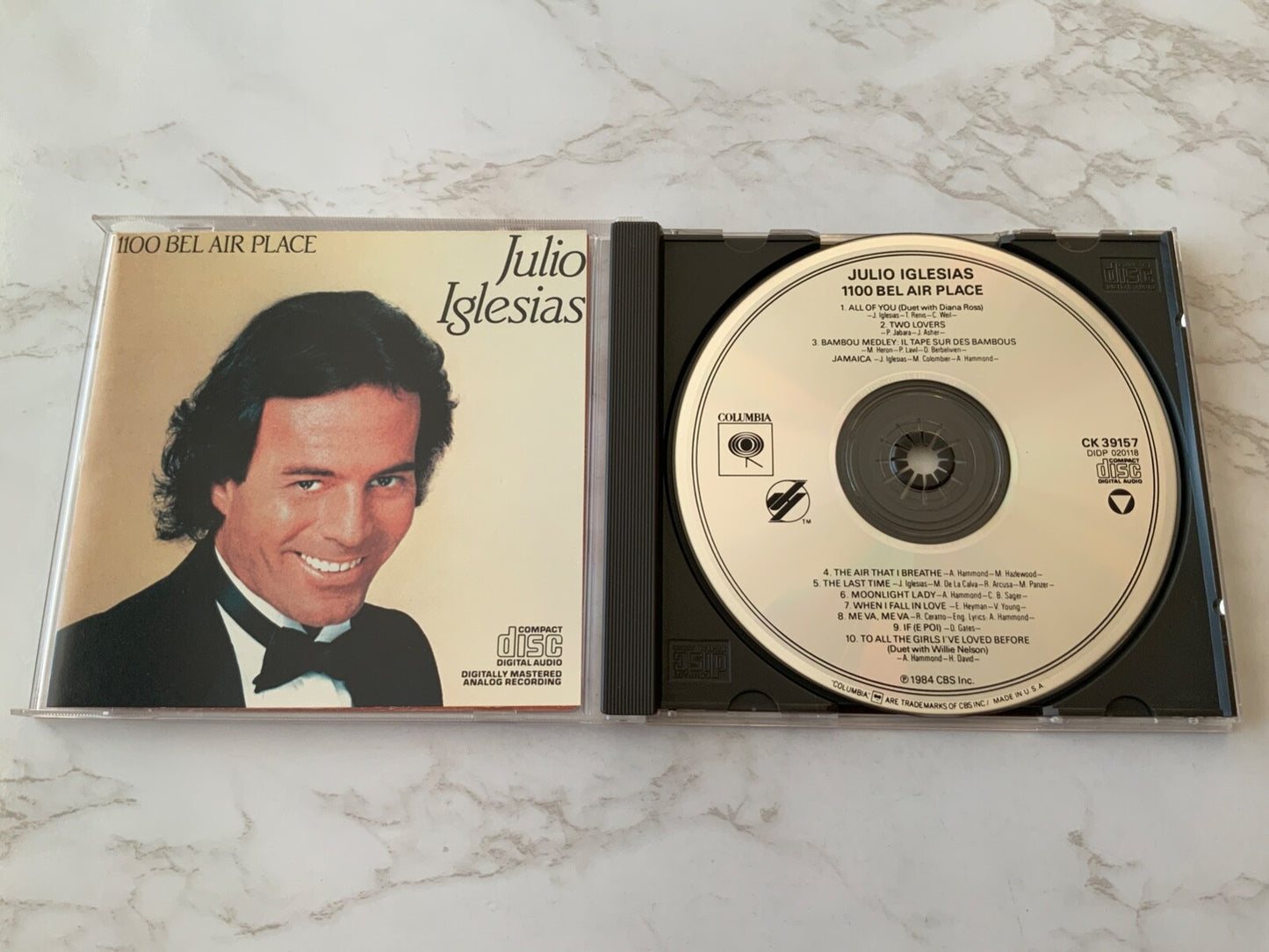 Julio Iglesias – 1100 Bel Air Place (1984) [DADC PRESS]
