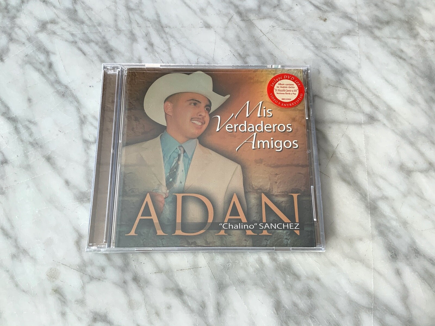 Adan Chalino Sanchez – Mis Verdaderos Amigos (CD/DVD) (2004)