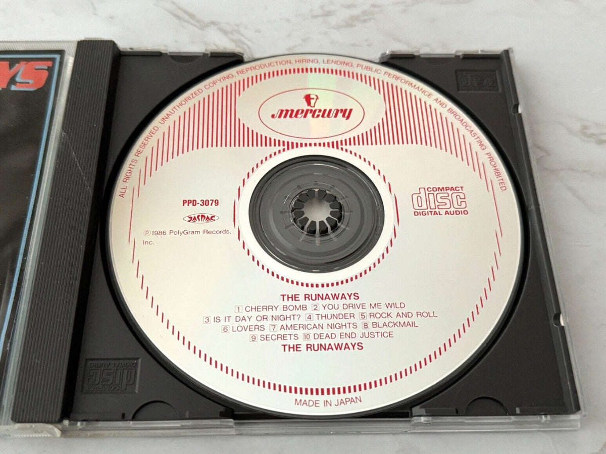 The Runaways – The Runaways (1990) [JAPAN TARGET ERA]