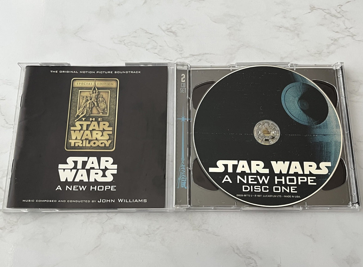 John Williams – Star Wars A New Hope Soundtrack (1997)