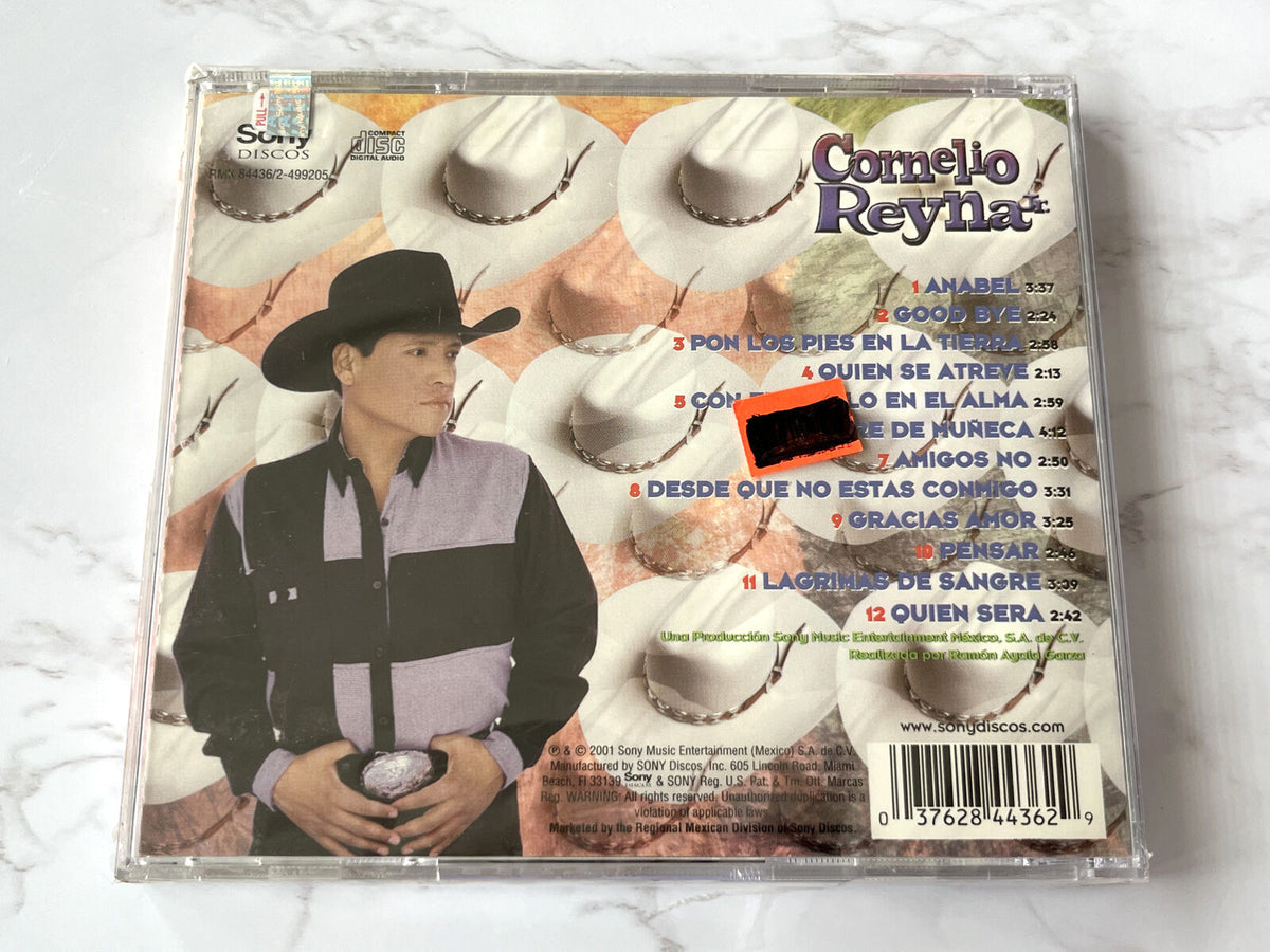 Cornelio Reyna Jr. – Con Los Pies En La Tierra (2001)