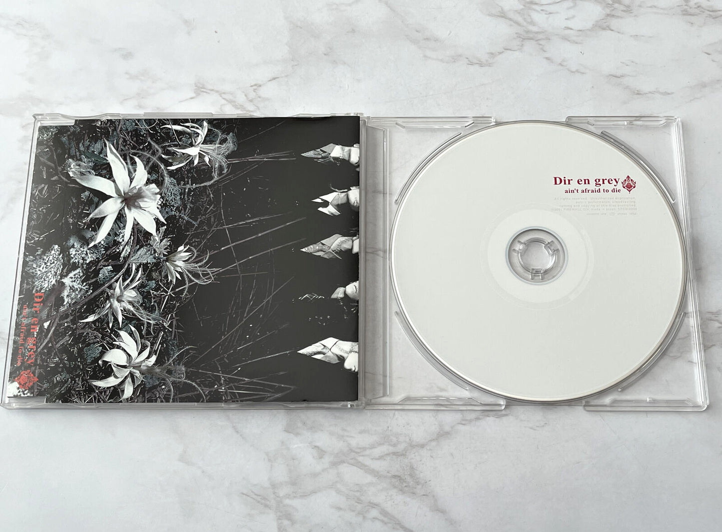 Dir en Grey – Ain't Afraid To Die (Maxi Single) (2001)