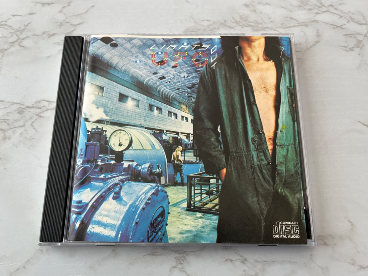 UFO – Lights Out