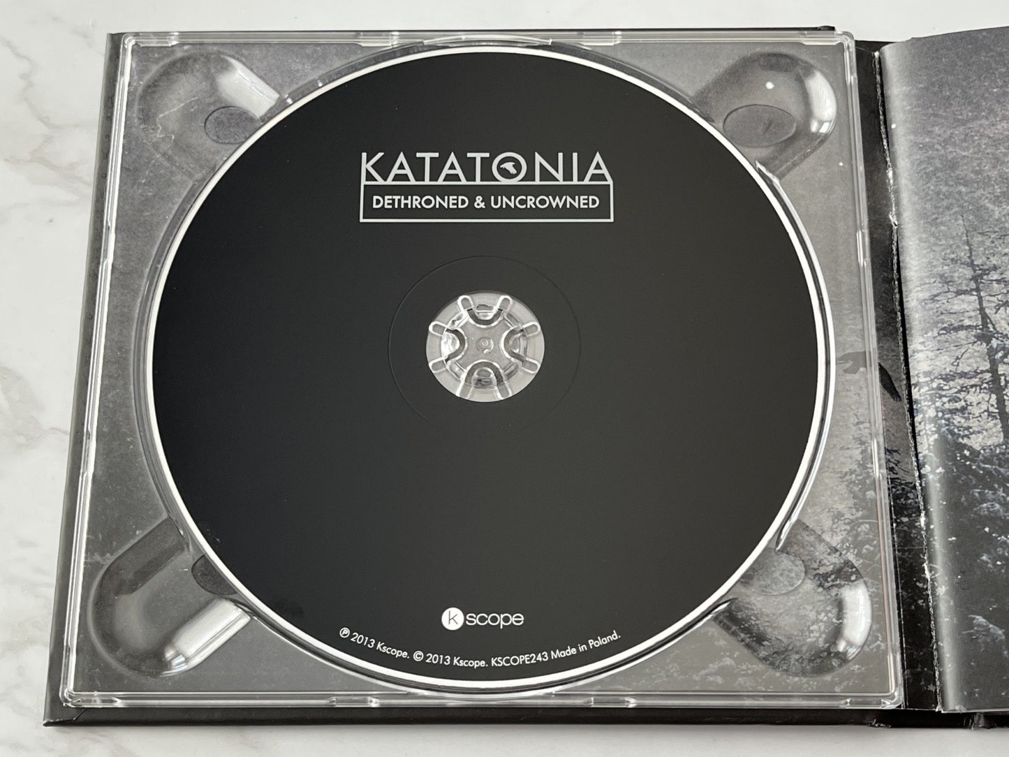 Katatonia – Dethroned & Uncrowned (Numbered, CD/DVD) (2013)
