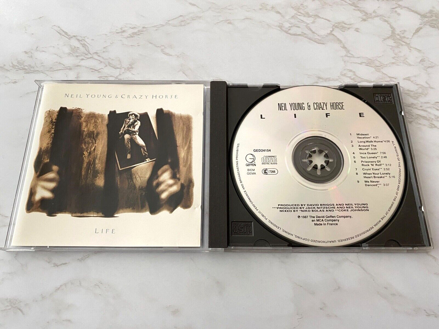 Neil Young, Crazy Horse – & Crazy Horse Life (1993) [UK PRESS]