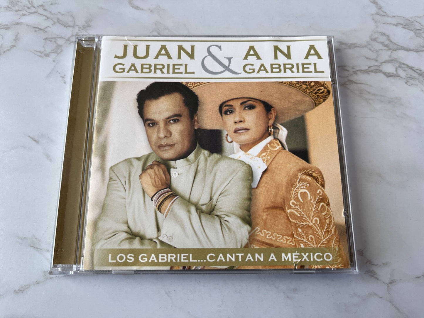 Juan Gabriel, Ana Gabriel – & Ana Gabriel Los Gabriel Cantan A Mexico (2008)