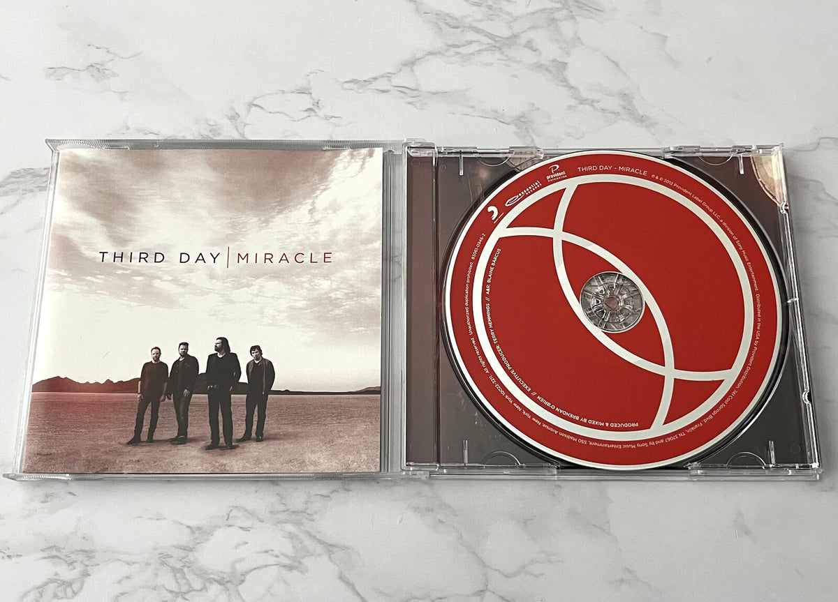 Third Day – Miracle (2012) [ORIGINAL USA PRESS]