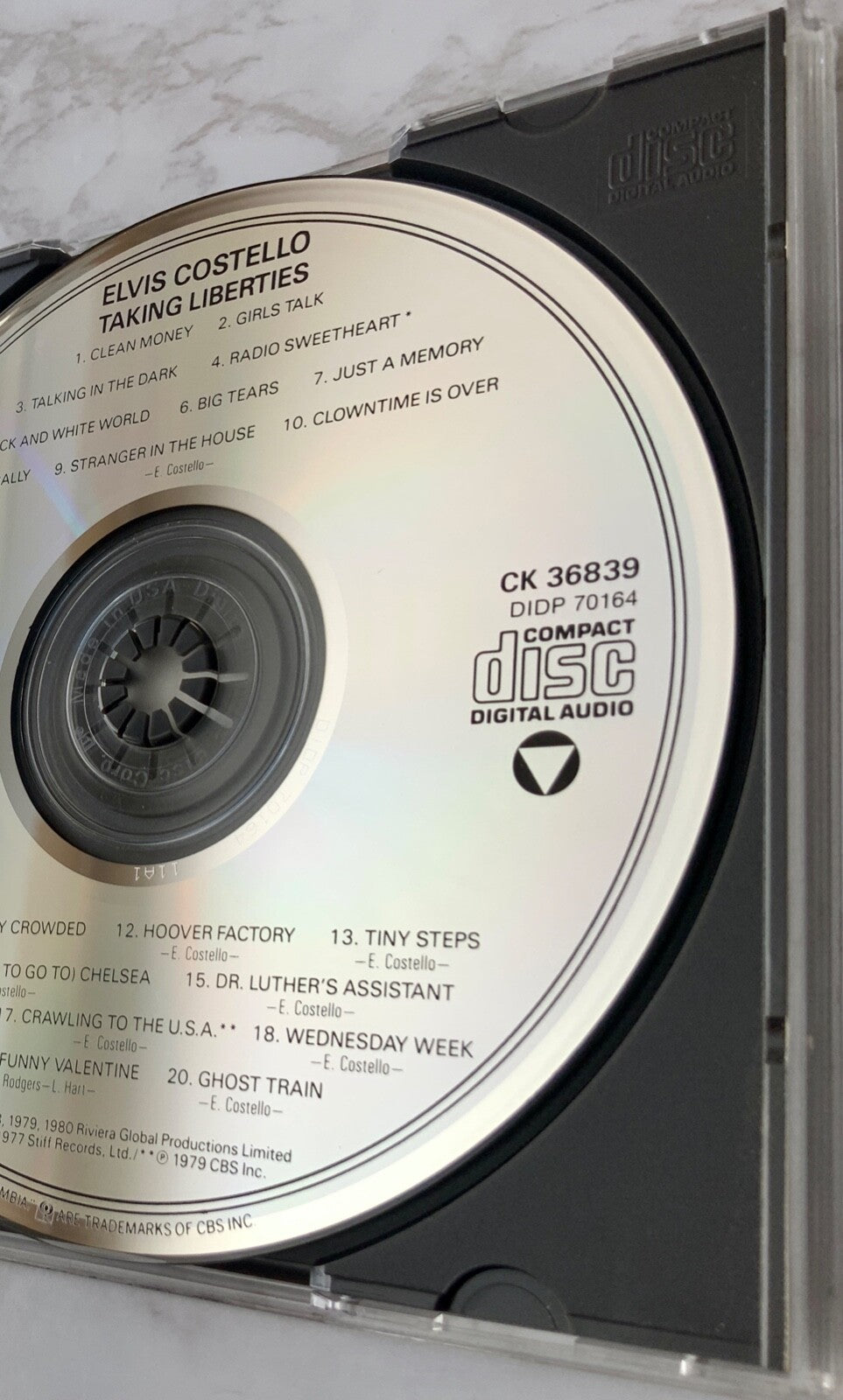 Elvis Costello – Taking Liberties [DADC PRESS]