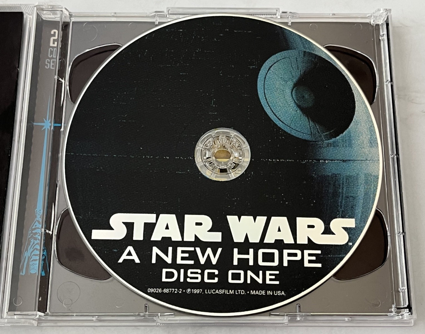 John Williams – Star Wars A New Hope Soundtrack (1997)