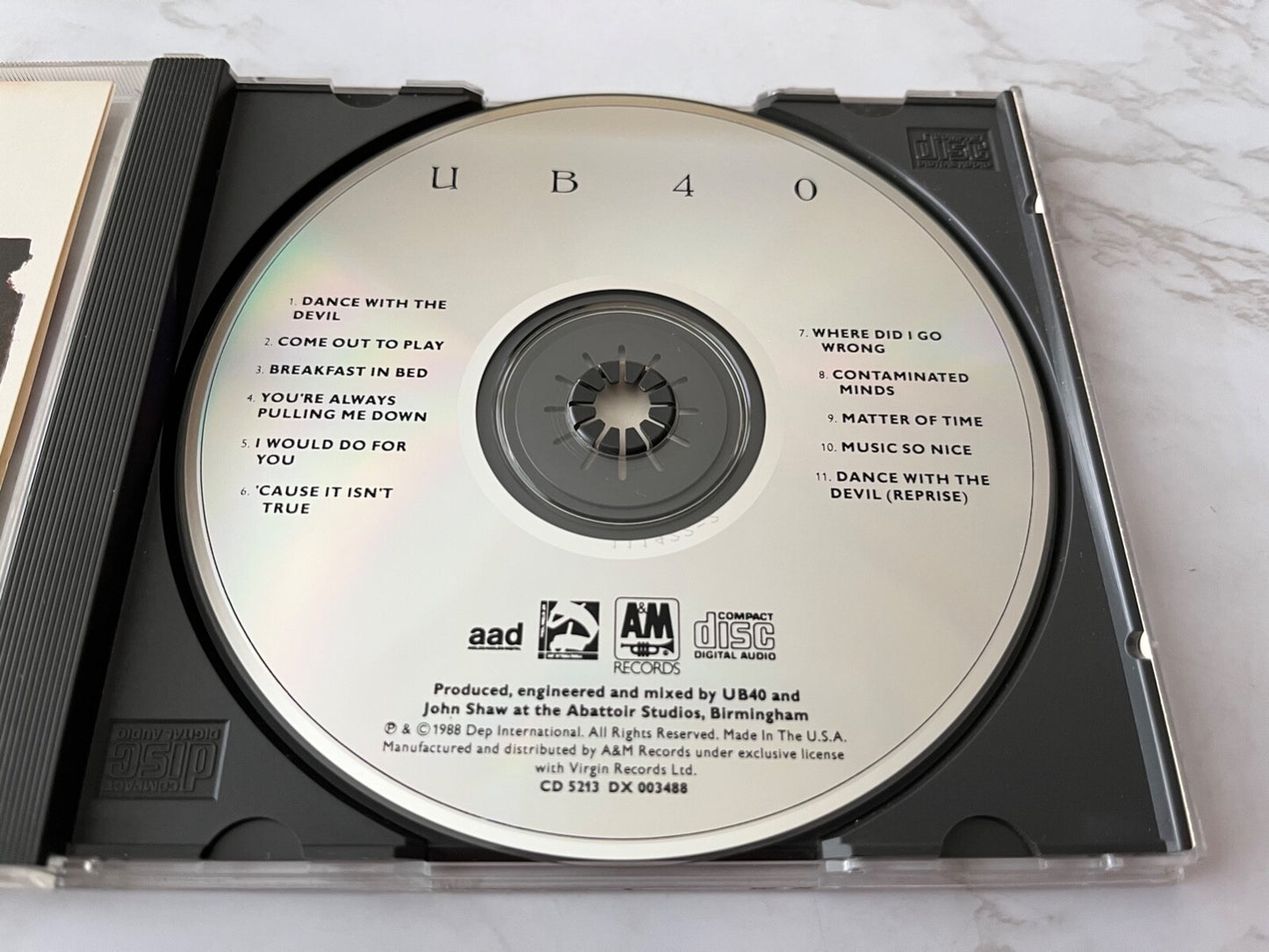 UB40 – Ub40 [ORIGINAL USA PRESS]