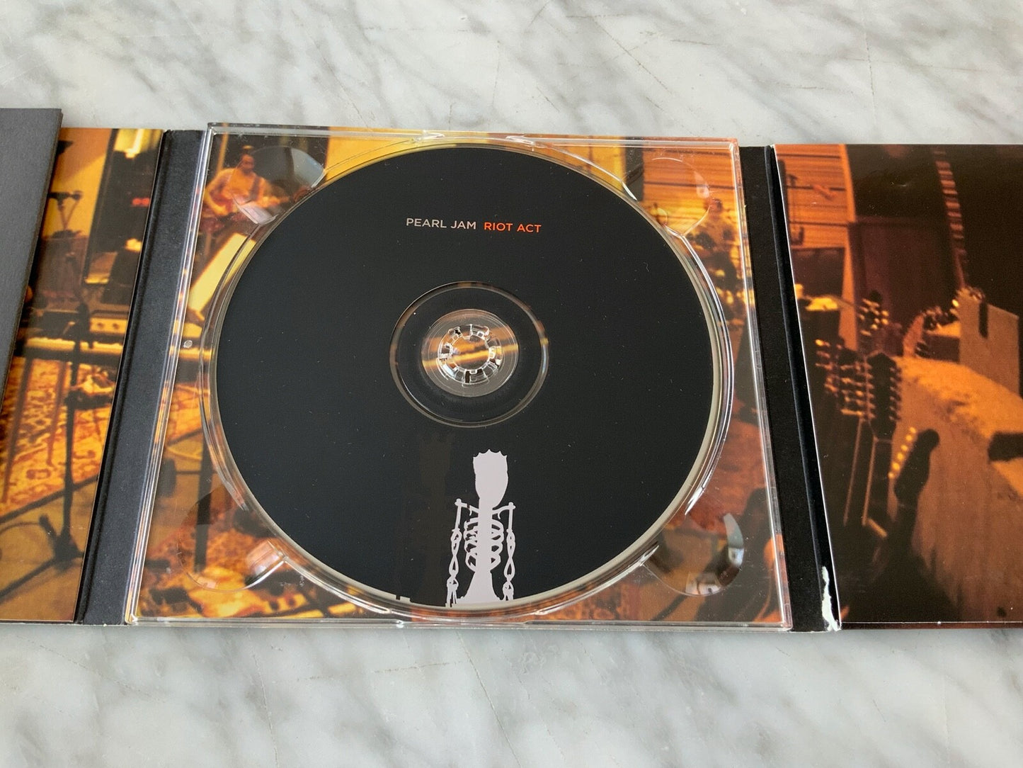 Pearl Jam – Riot Act (Digipak) (2002) [ORIGINAL USA PRESS]