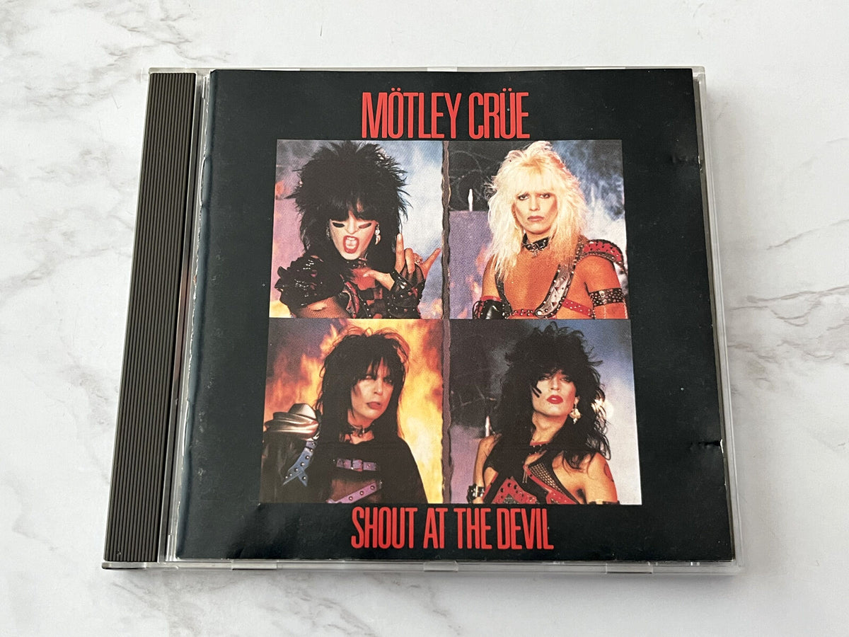 Motley Crue – Shout At The Devil [W GERMANY TARGET]