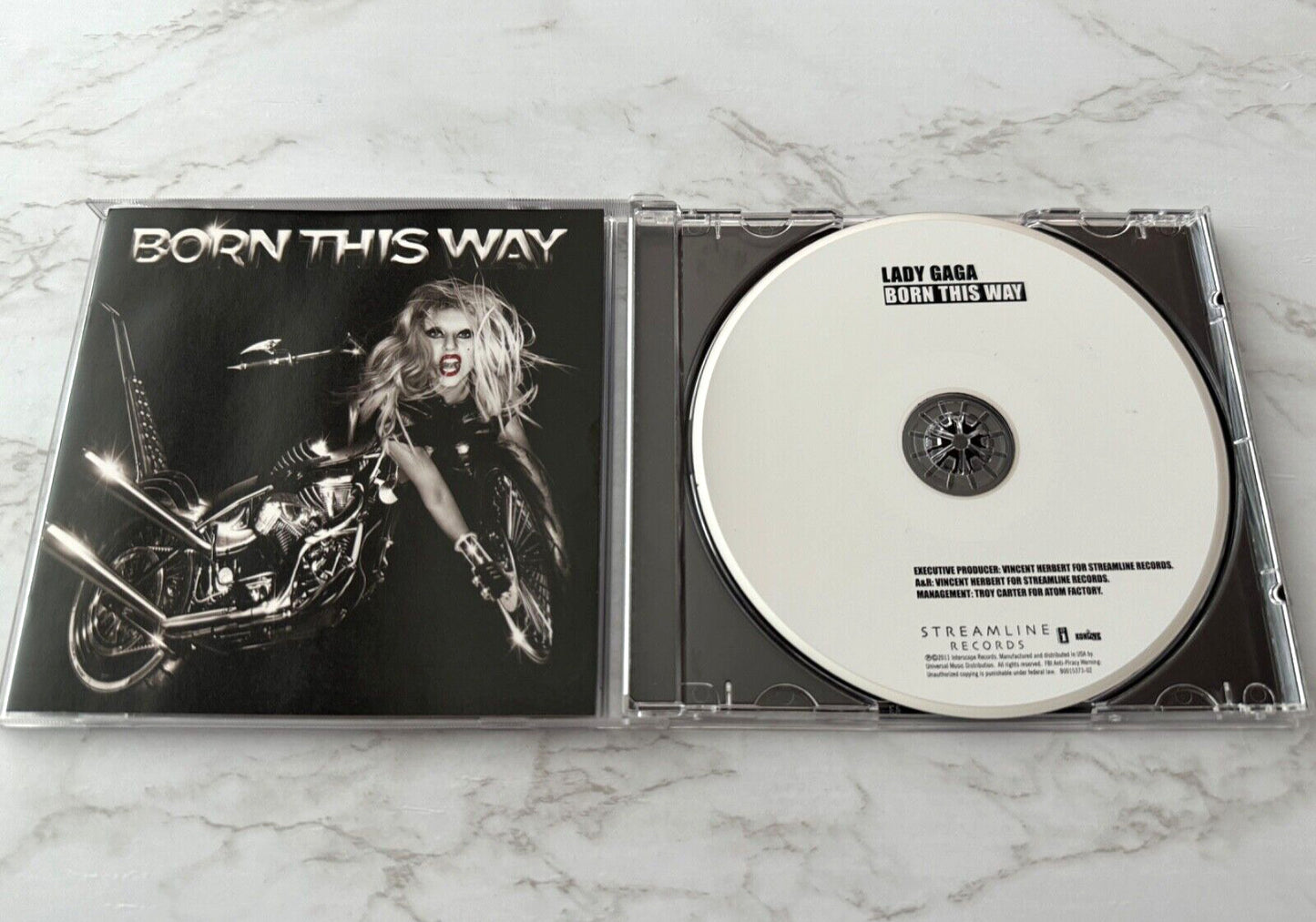 Lady Gaga – Born This Way (2011) [ORIGINAL USA PRESS]