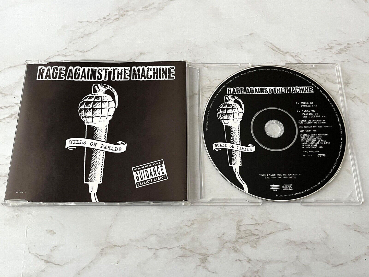 Rage Against The Machine – Bulls On Parade (1996) [UK PRESS]