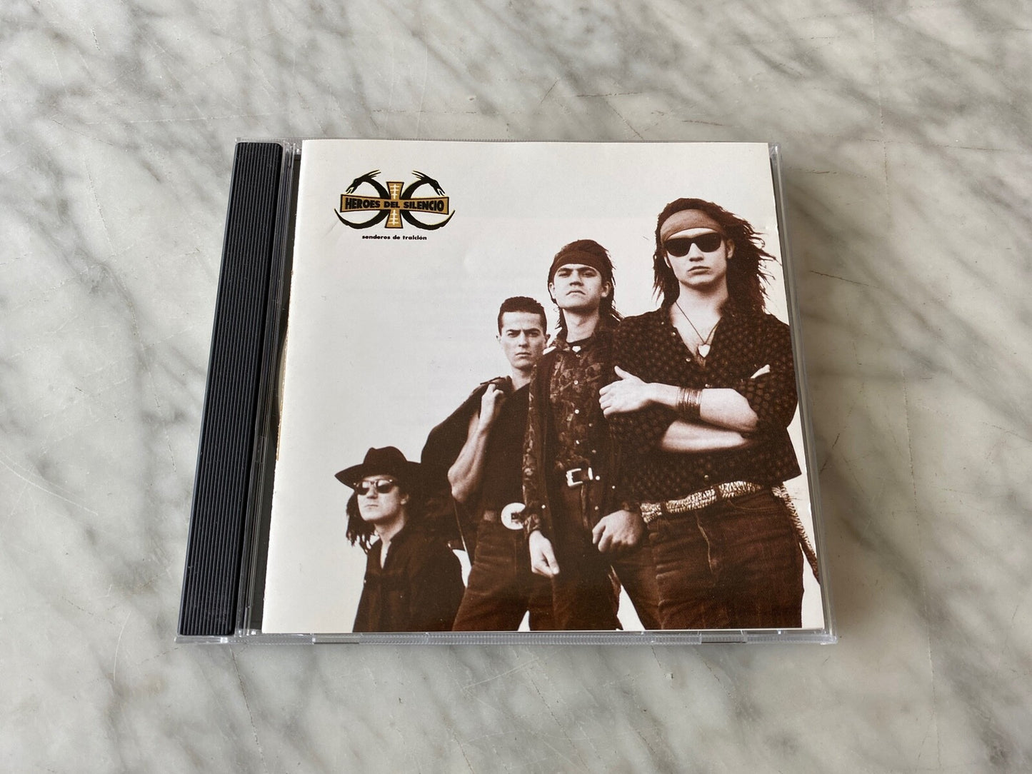 Heroes Del Silencio – Senderos De Traicion (1990)