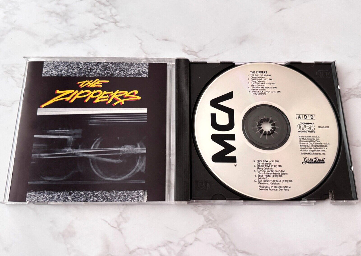 The Zippers – The Zippers (1990) [ORIGINAL USA PRESS]