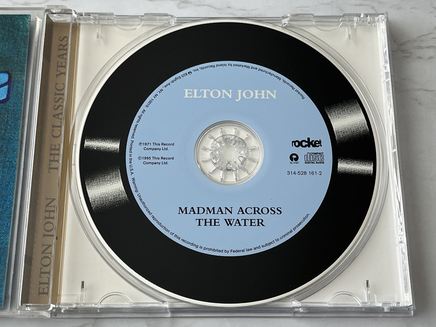 Elton John – Madman Across the Water (1995)