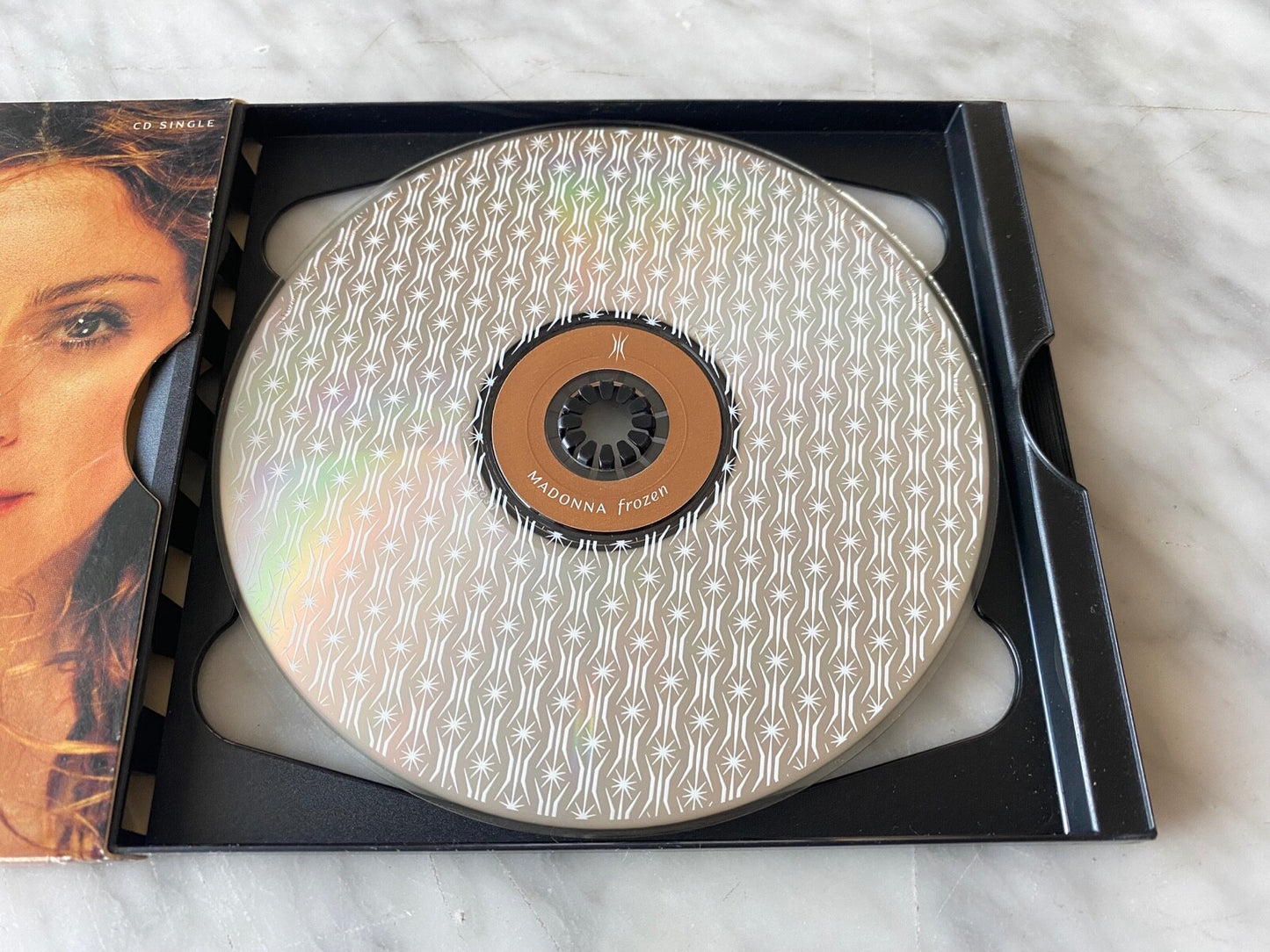 Madonna – Frozen (1998)