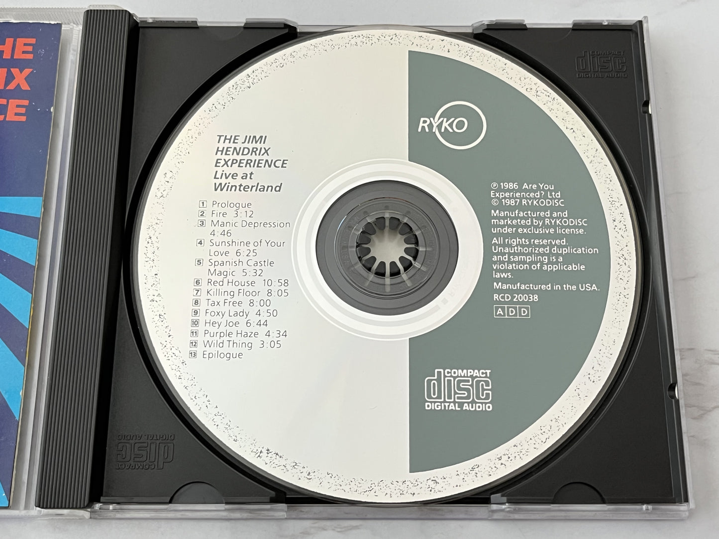 Jimi Hendrix – The Jimi Hendrix Experience Live At Winterland (1987)