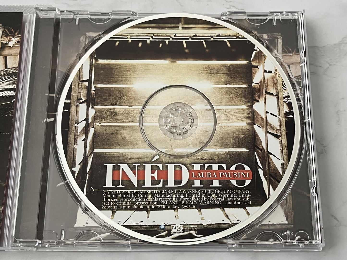 Laura Pausini – Inedito (2011) [ORIGINAL USA PRESS]