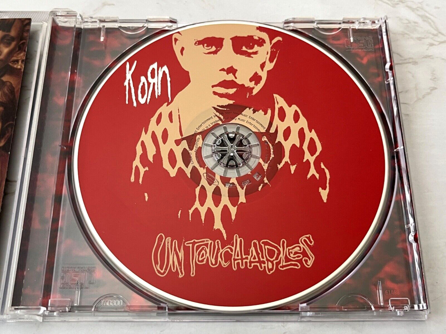 Korn – Untouchables (2002)