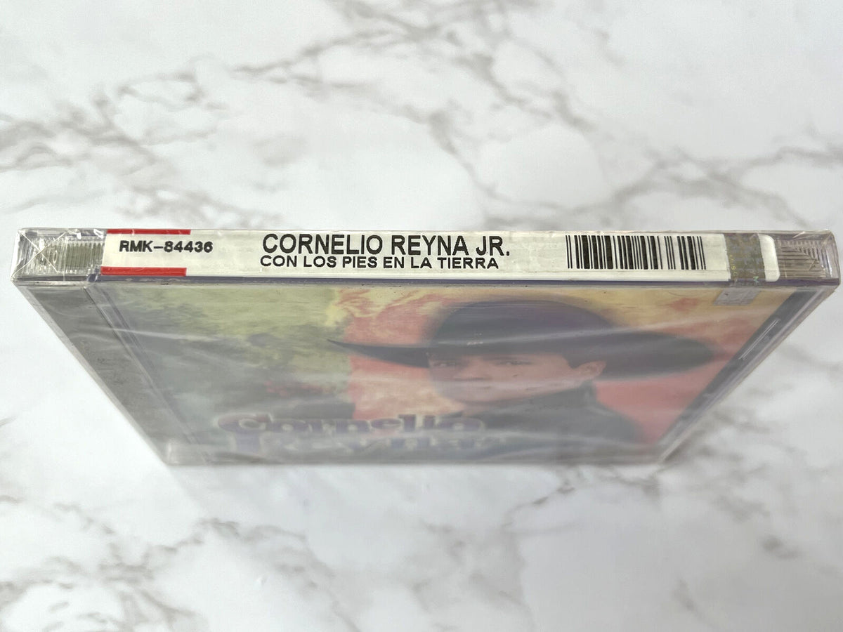 Cornelio Reyna Jr. – Con Los Pies En La Tierra (2001)