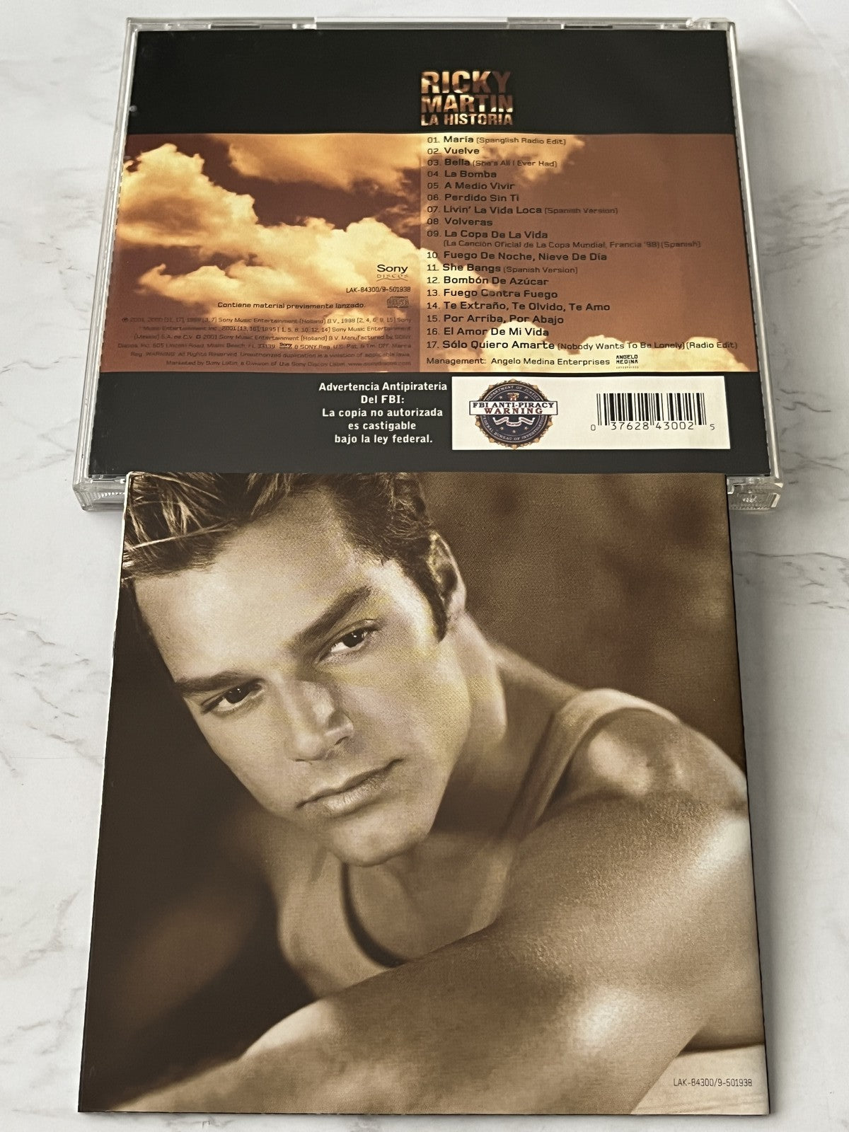 Ricky Martin – La Historia (2001) [ORIGINAL USA PRESS]