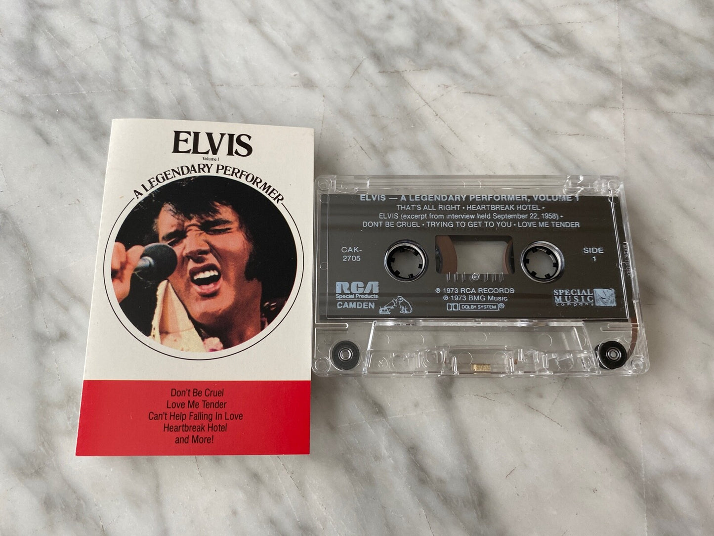 Elvis Presley – A Legendary Performer Vol. 1 (1989)
