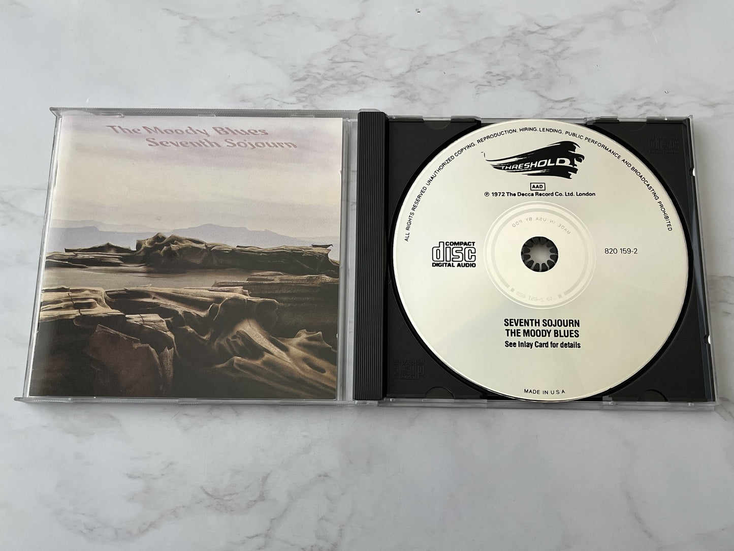 The Moody Blues – Seventh Sojourn [USA SILVER DISC PDO]