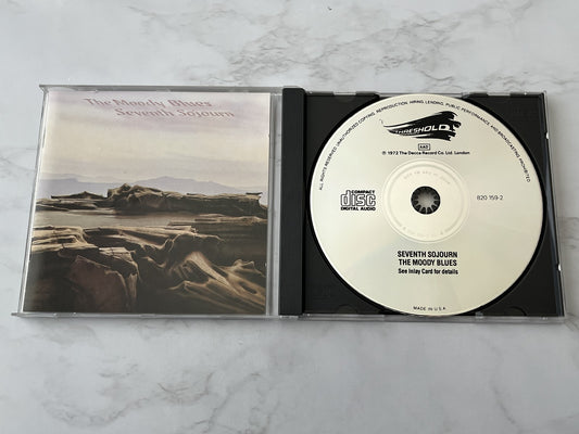 The Moody Blues – Seventh Sojourn [USA SILVER DISC PDO]